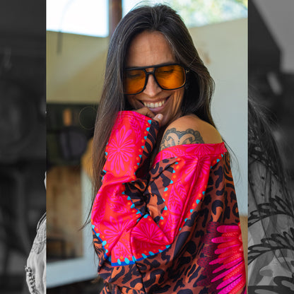 Poleron Cuello Ancho Animal Print