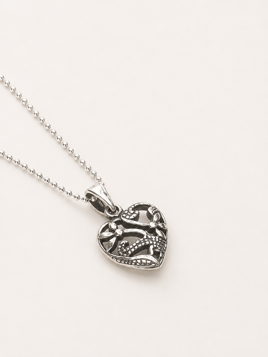 Collar Corazón Canasto